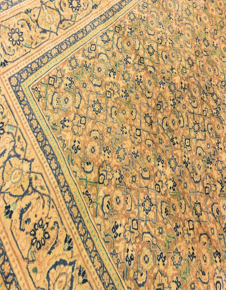 Detail image of  9' 9 x 13'  Hand Knotted Farahan Persian Wool Rug