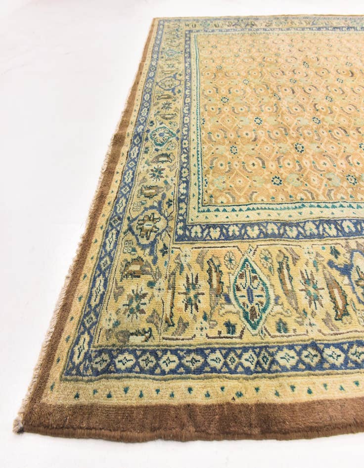 Detail image of  9' 8 x 13' 2  Hand Knotted Farahan Persian Wool Rug