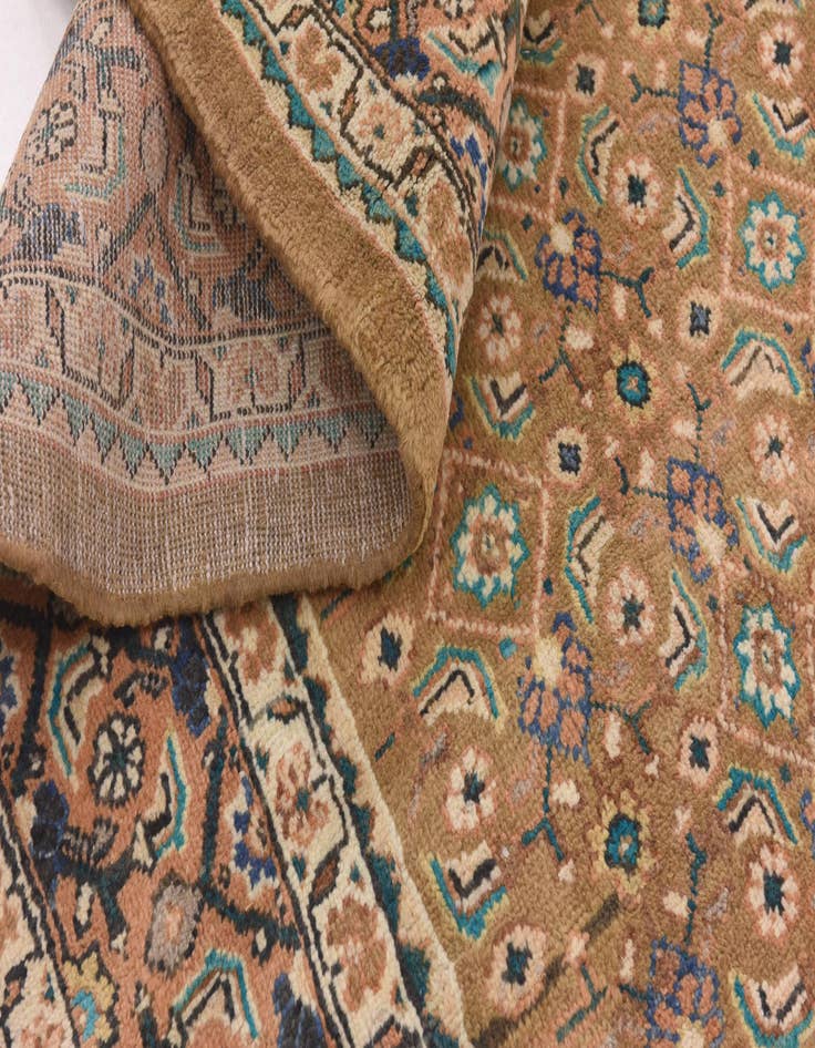Detail image of  9' 6 x 12' 6  Hand Knotted Farahan Persian Wool Rug