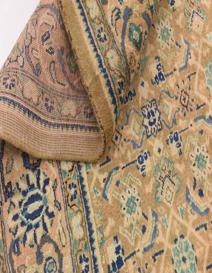 Detail image of  9' 8 x 13' 2  Hand Knotted Farahan Persian Wool Rug