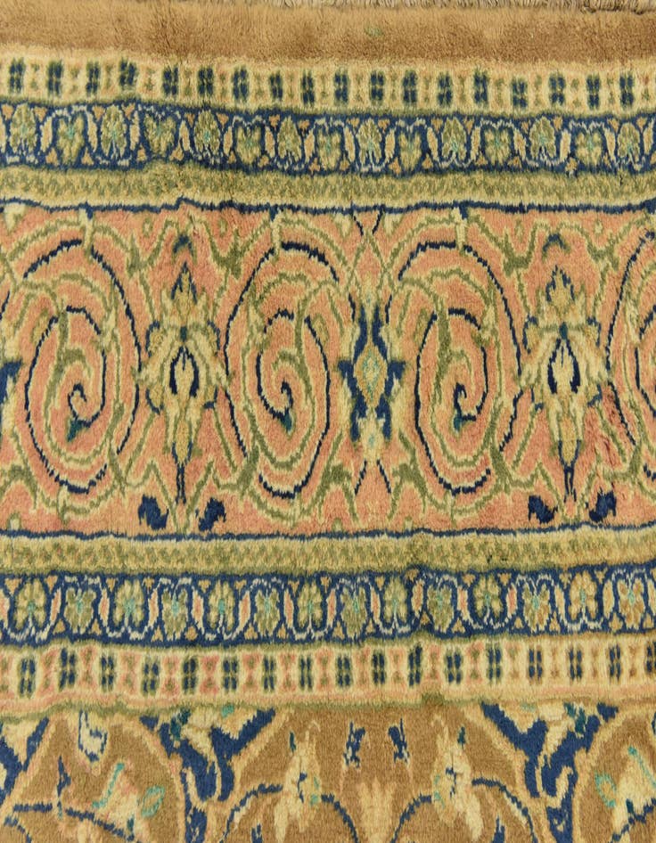 Detail image of  9' 9 x 12' 9  Hand Knotted Farahan Persian Wool Rug