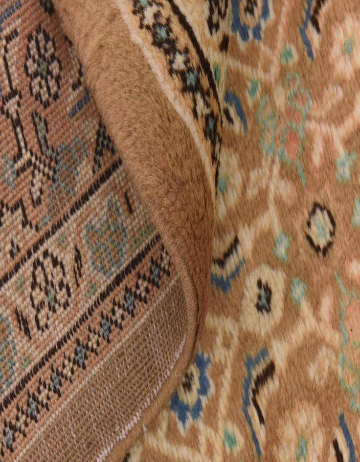 Detail image of  9' 10 x 13' 2  Hand Knotted Farahan Persian Wool Rug
