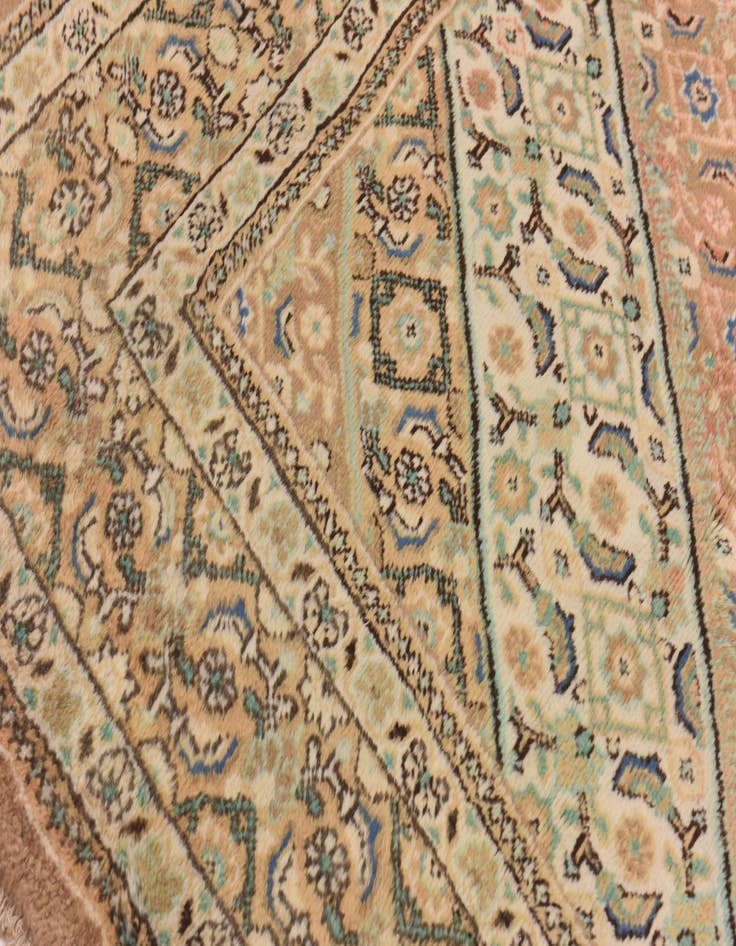 Detail image of  9' 10 x 13' 2  Hand Knotted Farahan Persian Wool Rug