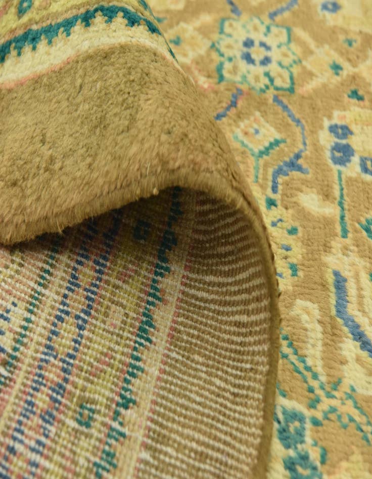 Detail image of  9' 9 x 13' 6  Hand Knotted Farahan Persian Wool Rug