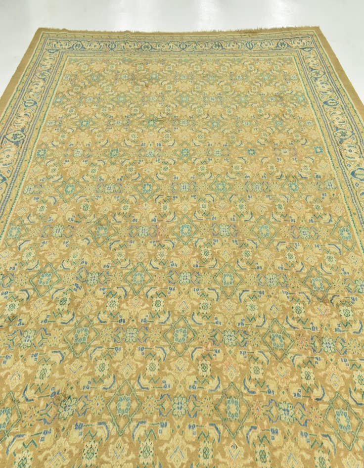 Detail image of  9' 9 x 13' 6  Hand Knotted Farahan Persian Wool Rug