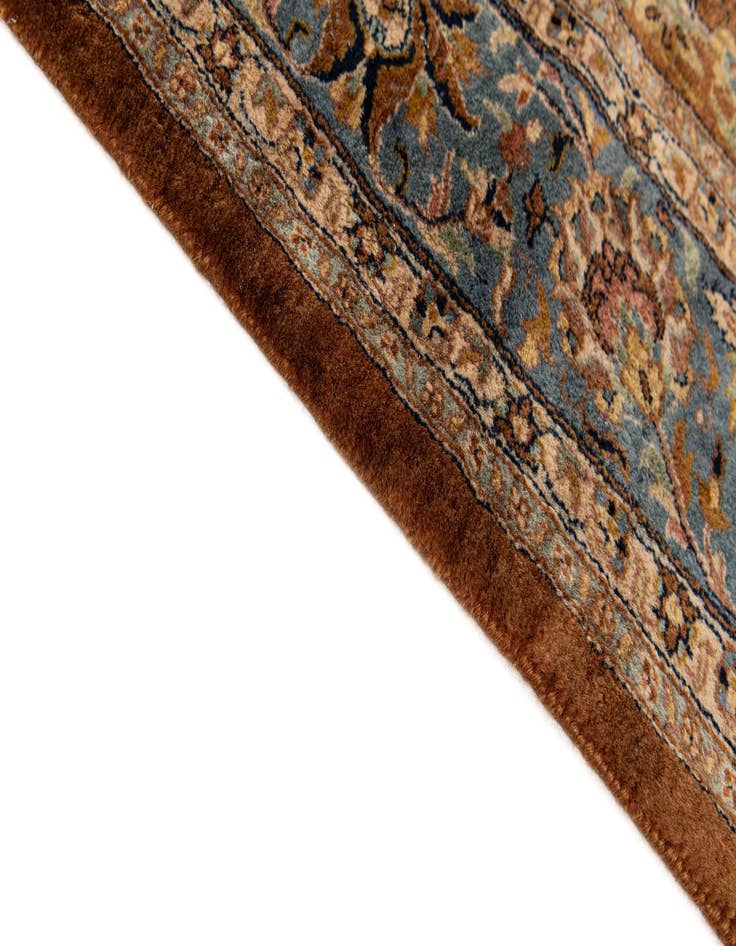 Detail image of  5' 1 x 7' 7  Hand Knotted Isfahan Oriental Wool Rug