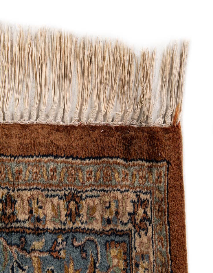 Detail image of  5' 1 x 7' 7  Hand Knotted Isfahan Oriental Wool Rug