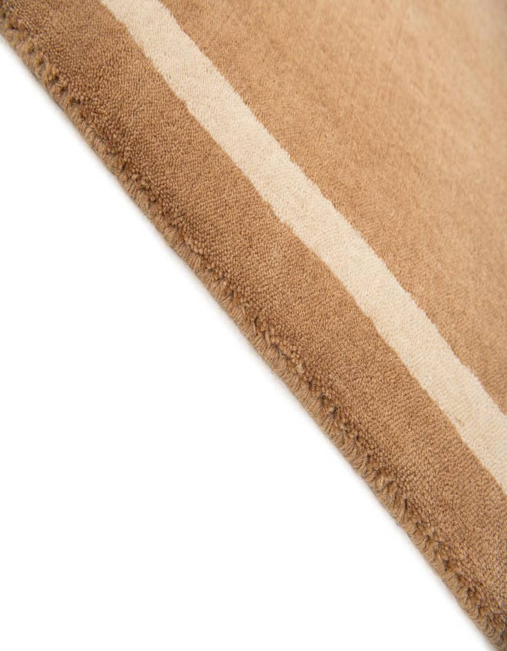 Detail image of  2' x 3'  Hand Woven Jill Zarin English Manor Wool Rug