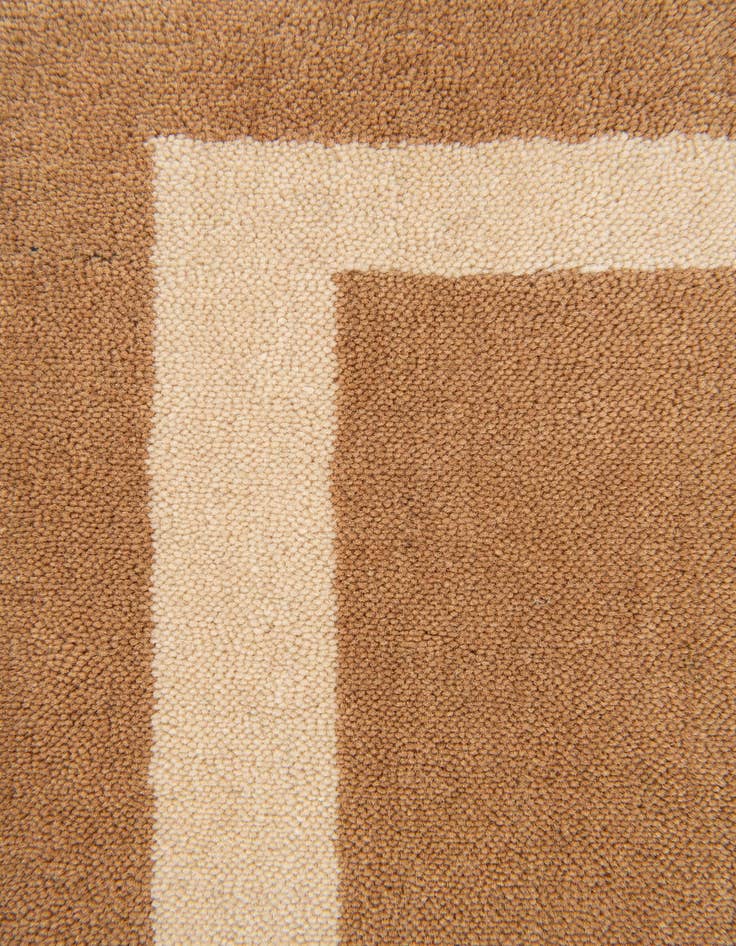 Detail image of  2' x 3'  Hand Woven Jill Zarin English Manor Wool Rug