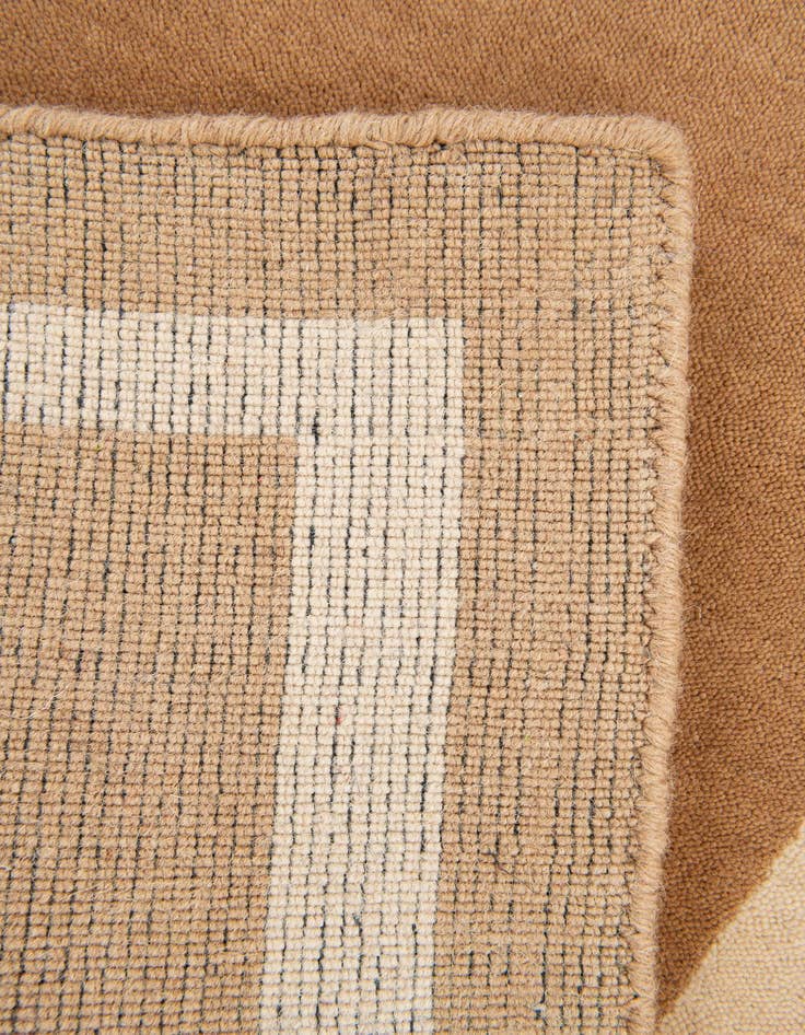 Detail image of  2' x 3'  Hand Woven Jill Zarin English Manor Wool Rug
