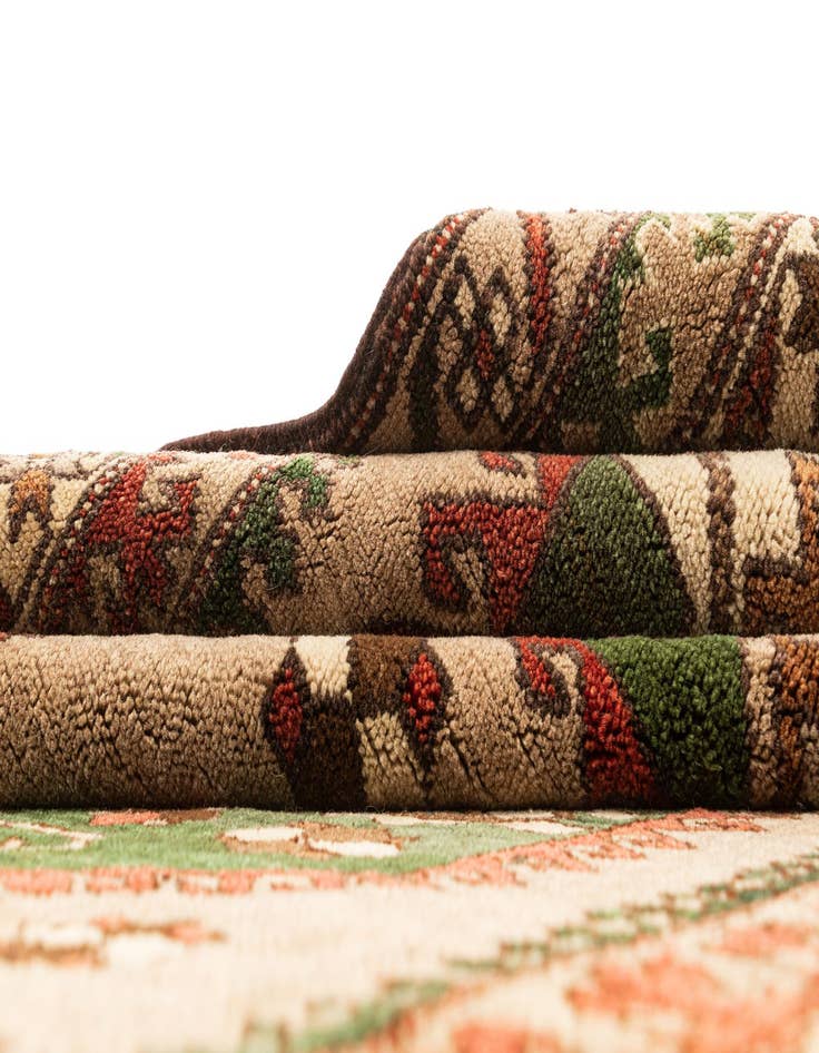 Detail image of  5' x 7' 4  Hand Knotted Kars Wool Rug