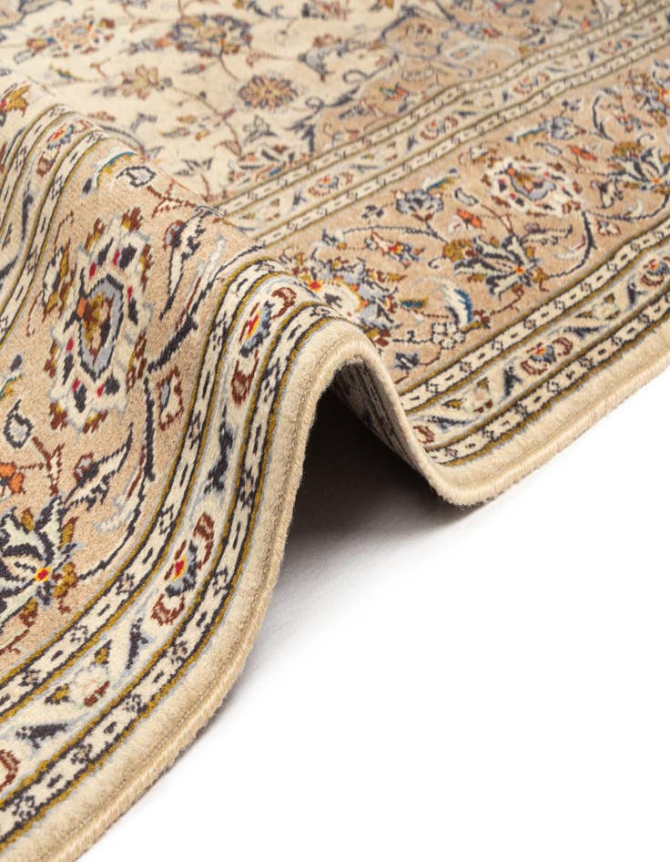 Detail image of  6' 6 x 9' 9 Kashan Wool Rug