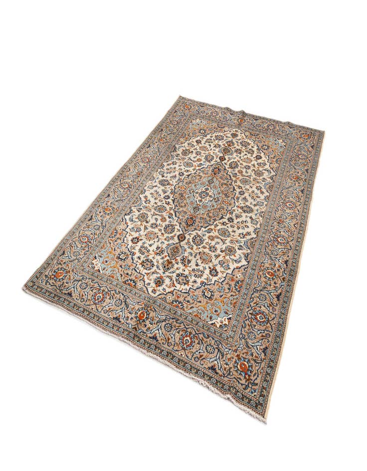 Detail image of  6' 7 x 9' 10 Kashan Wool Rug