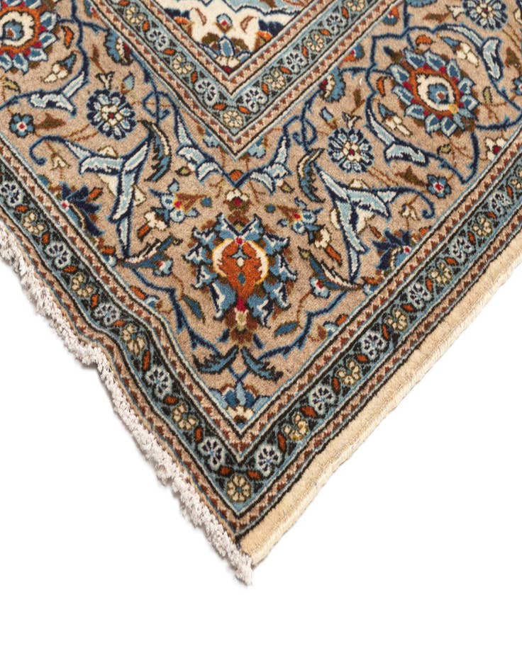 Detail image of  6' 7 x 9' 10 Kashan Wool Rug