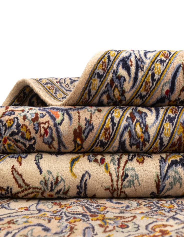 Detail image of  9' 10 x 13' 5 Kashan Wool Rug