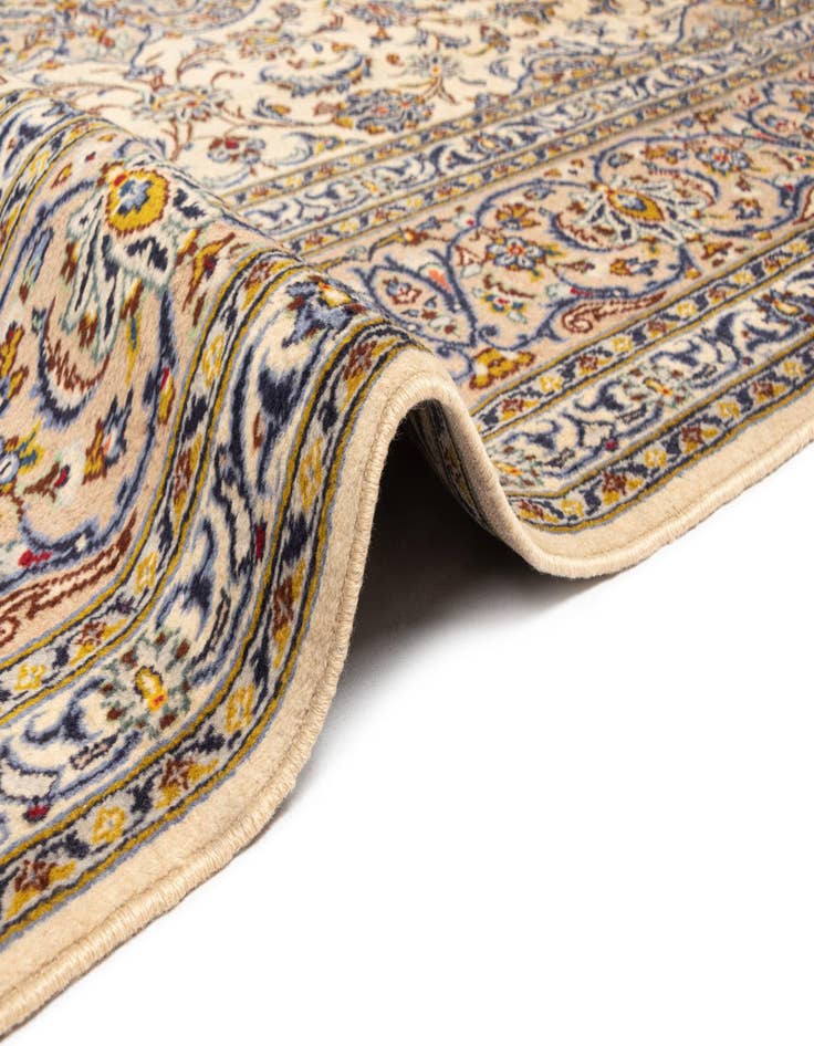 Detail image of  9' 10 x 13' 5 Kashan Wool Rug