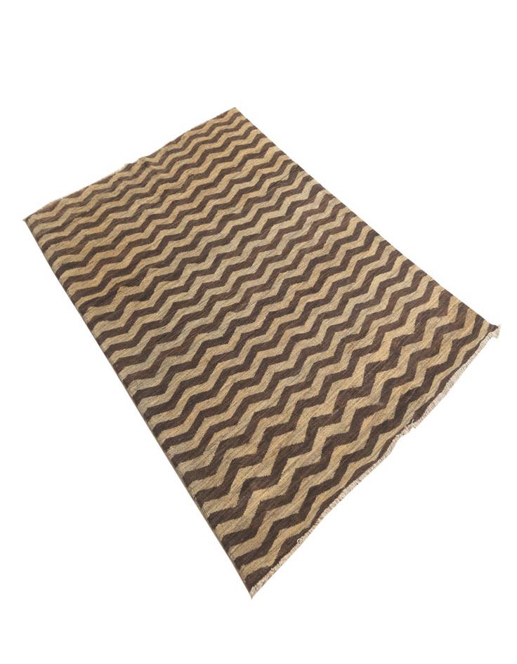 Detail image of  4' 8 x 6' 7  Hand Knotted Kashkuli Gabbeh Rug