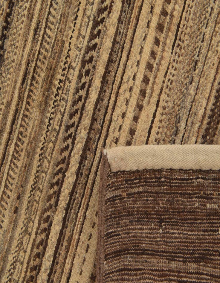 Detail image of  4' 6 x 6' 8  Hand Knotted Kashkuli Gabbeh Oriental Wool Rug