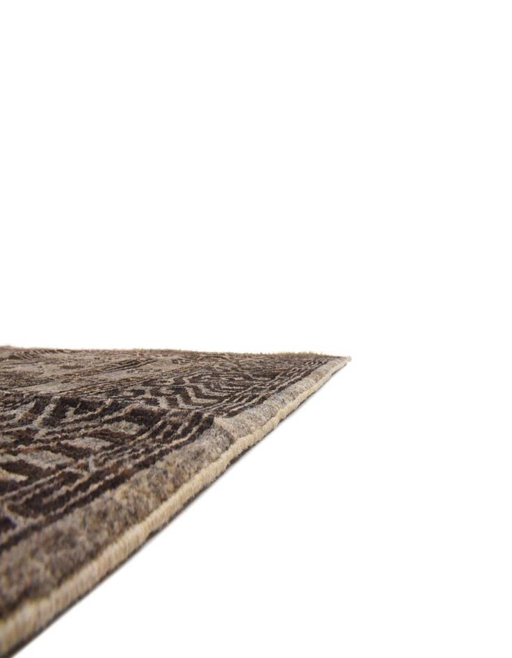 Detail image of  6' 6 x 9' 8  Hand Knotted Khotan Ziegler Oriental Rug