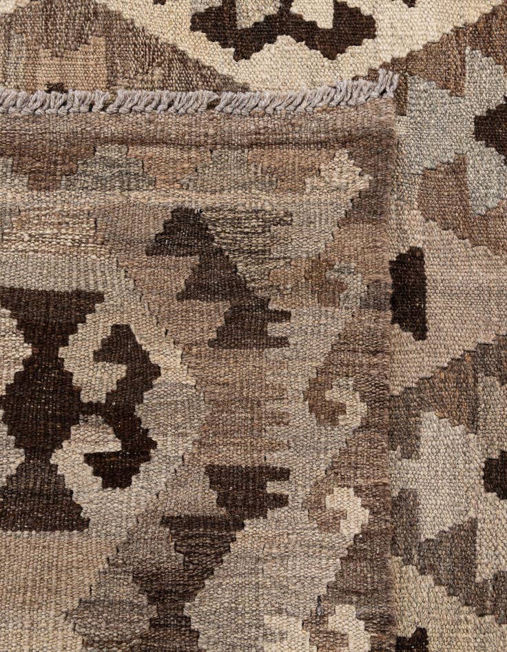 Detail image of  5' 2 x 6' 7  Hand Woven Kilim Maymana Wool Rug