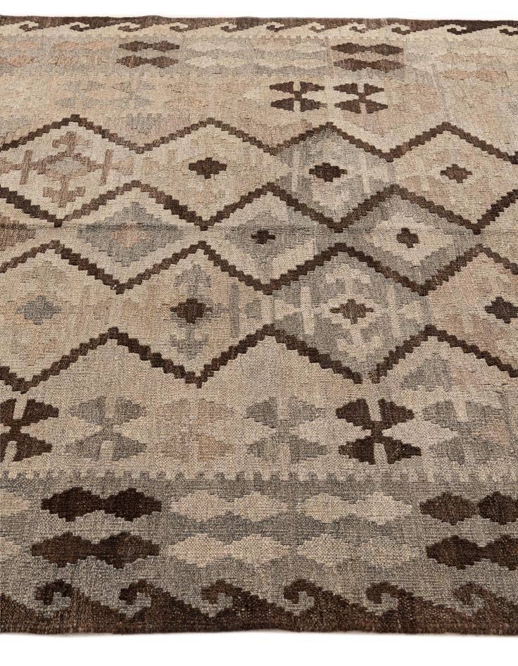 Detail image of  5' 1 x 6' 5  Hand Woven Kilim Maymana Wool Rug