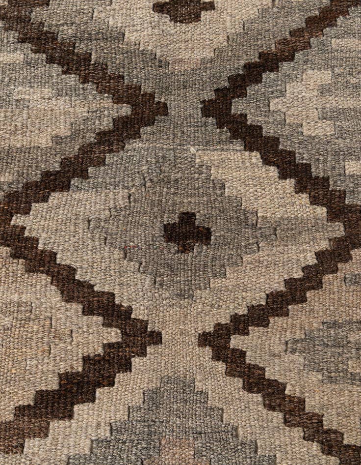 Detail image of  5' 1 x 6' 5  Hand Woven Kilim Maymana Wool Rug