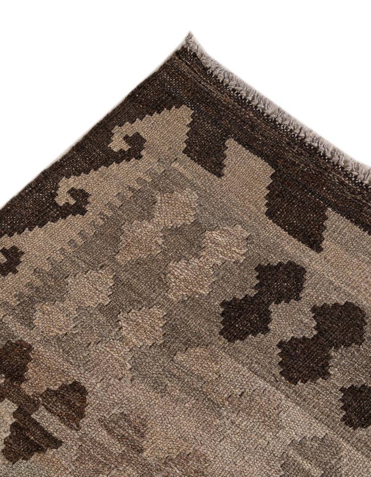 Detail image of  5' 1 x 6' 5  Hand Woven Kilim Maymana Wool Rug