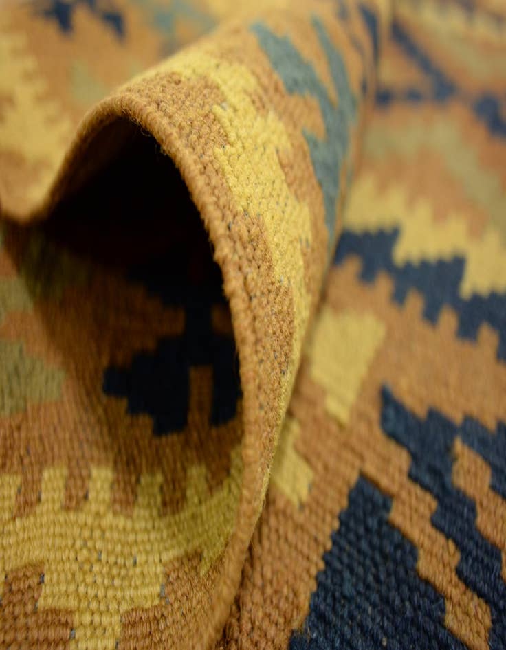 Detail image of  3' 3 x 6' 1  Hand Woven Kilim Maymana Wool Rug