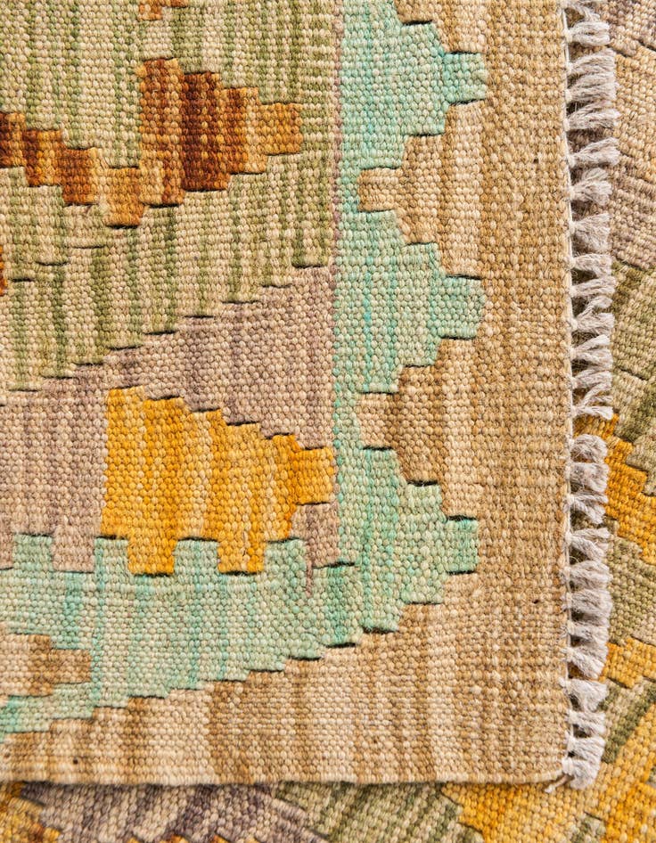 Detail image of  6' 8 x 9' 10  Hand Woven Kilim Maymana Wool Rug