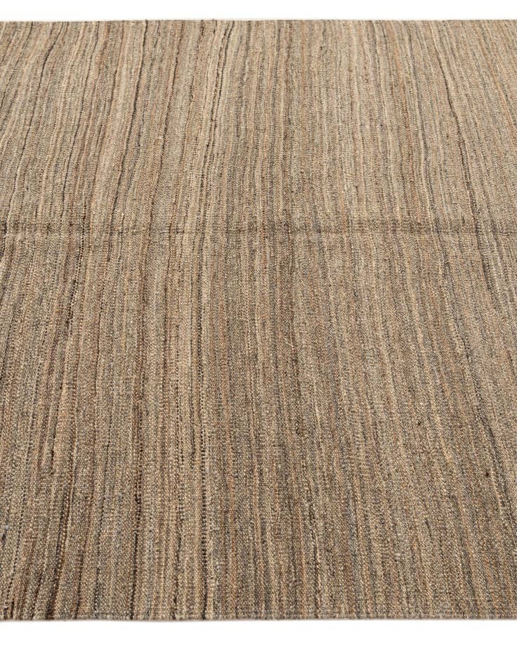 Detail image of  4' 3 x 6'  Hand Woven Kilim Modern Wool Rug