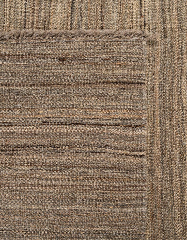 Detail image of  4' 3 x 6'  Hand Woven Kilim Modern Wool Rug