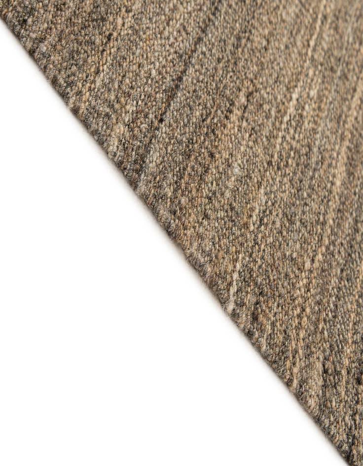 Detail image of  4' 4 x 5' 11  Hand Woven Kilim Modern Wool Rug