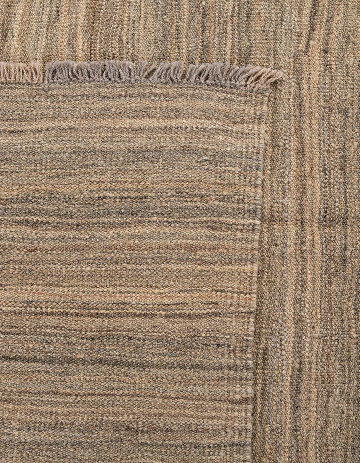 Detail image of  5' 7 x 7' 11  Hand Woven Kilim Modern Wool Rug