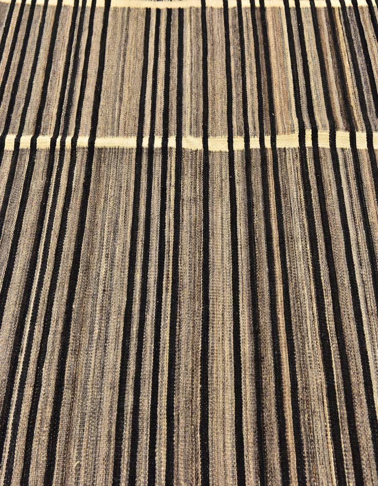 Detail image of  5' 8 x 8'  Hand Woven Kilim Modern Wool Rug