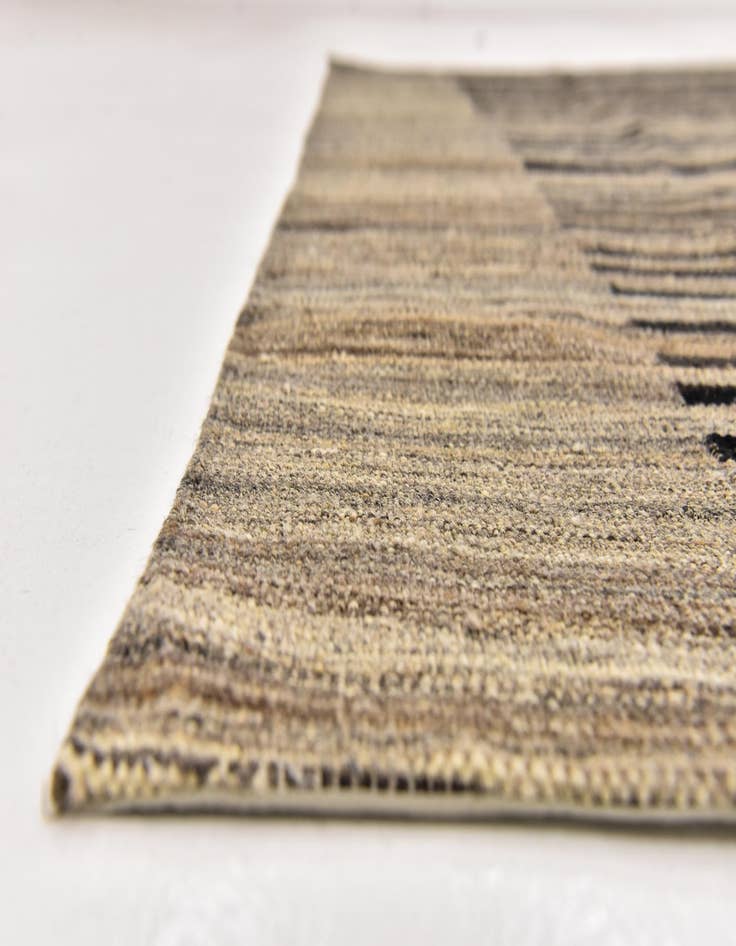 Detail image of  5' 8 x 8'  Hand Woven Kilim Modern Wool Rug