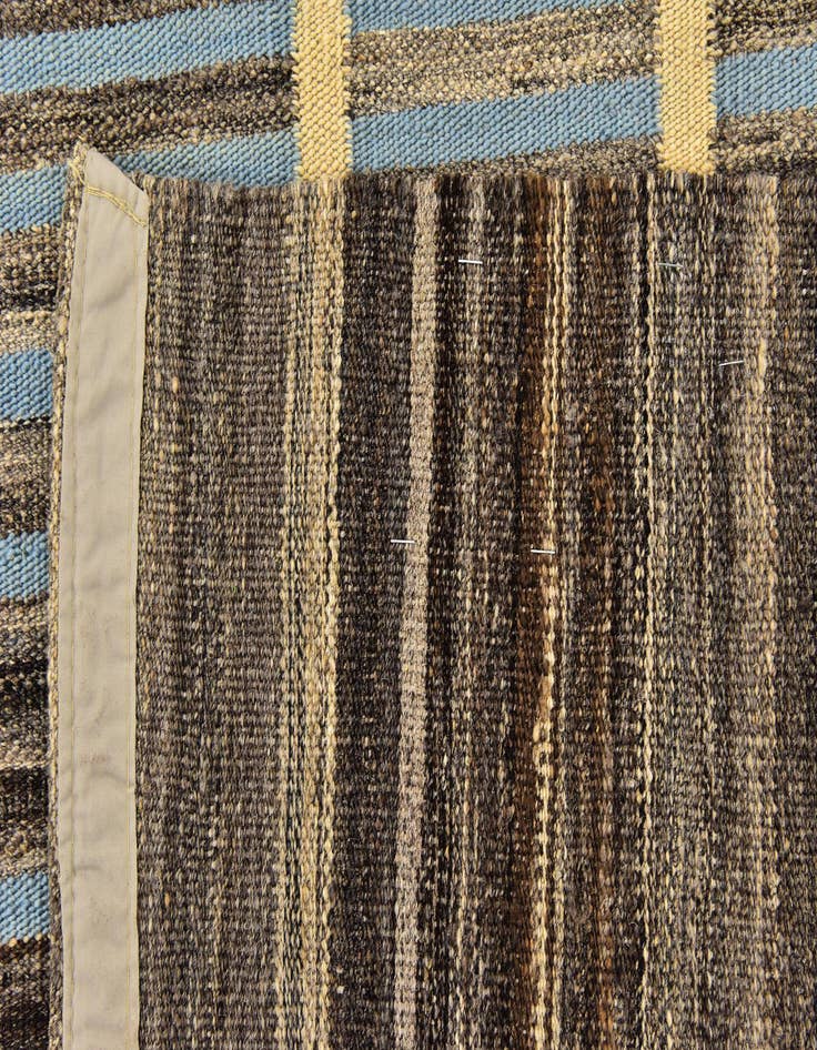 Detail image of  5' 7 x 8'  Hand Woven Kilim Modern Wool Rug
