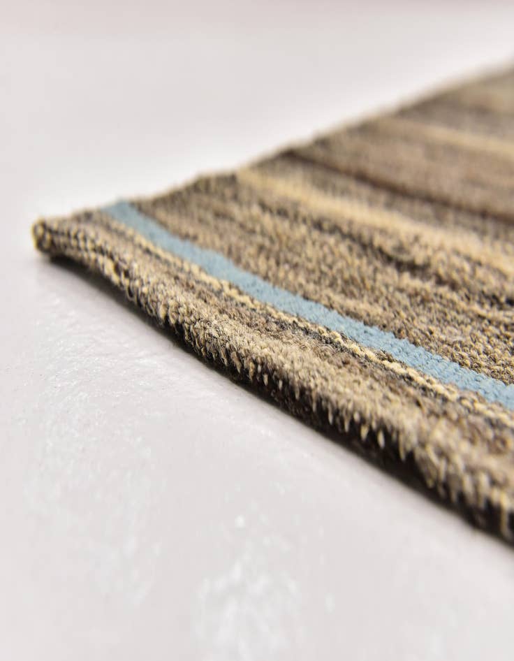 Detail image of  5' 7 x 8'  Hand Woven Kilim Modern Wool Rug