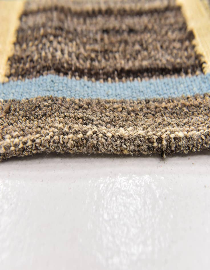 Detail image of  5' 7 x 8'  Hand Woven Kilim Modern Wool Rug