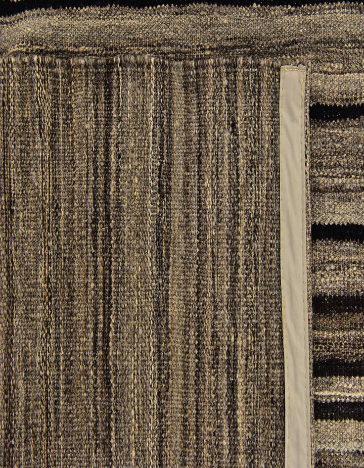 Detail image of  5' 8 x 8' 2  Hand Woven Kilim Modern Wool Rug
