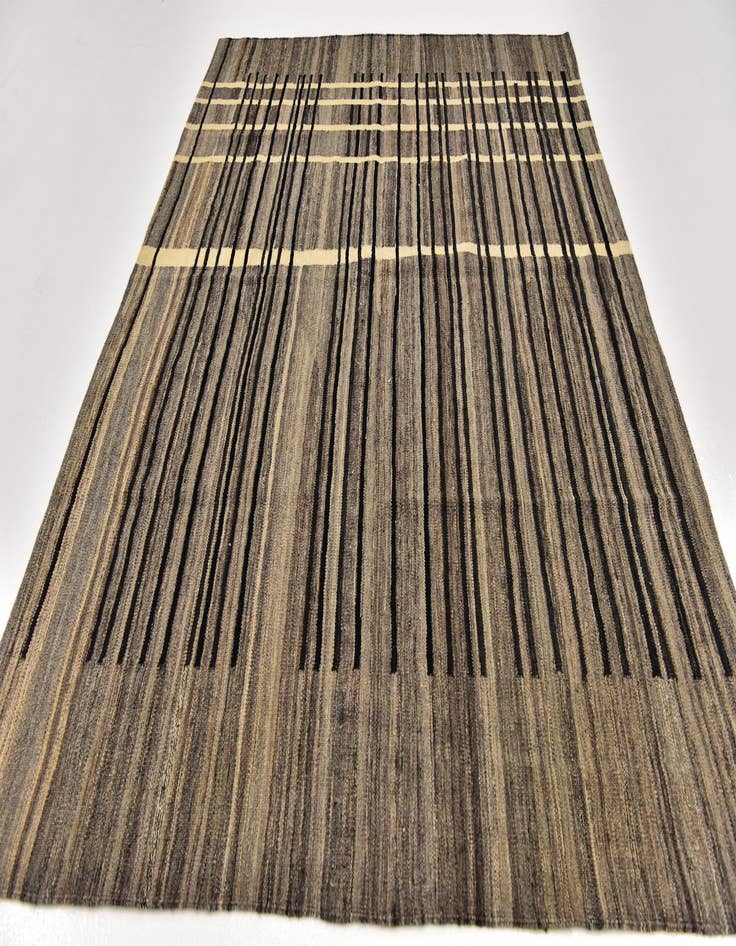 Detail image of  5' 8 x 8' 2  Hand Woven Kilim Modern Wool Rug