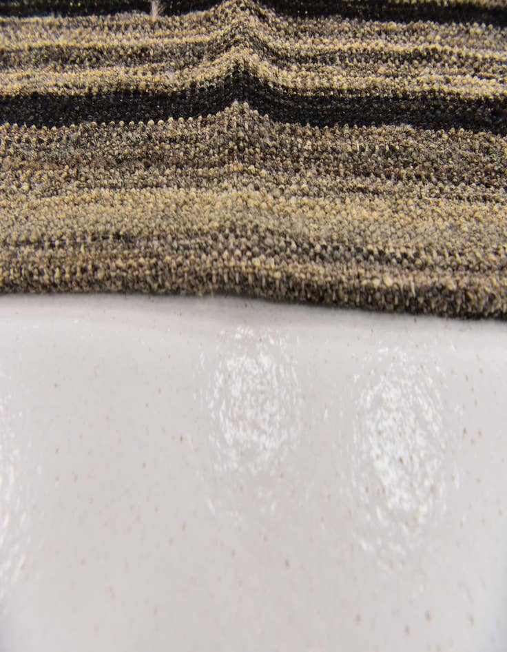 Detail image of  5' 8 x 8' 2  Hand Woven Kilim Modern Wool Rug