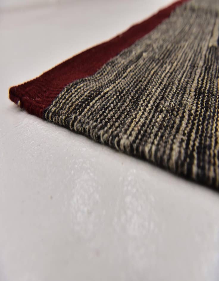 Detail image of  4' 4 x 5' 8  Hand Woven Kilim Modern Wool Rug