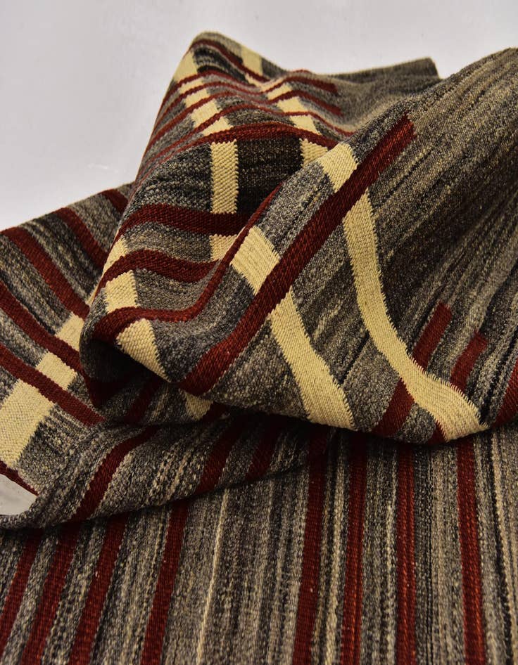 Detail image of  5' 8 x 8'  Hand Woven Kilim Modern Wool Rug