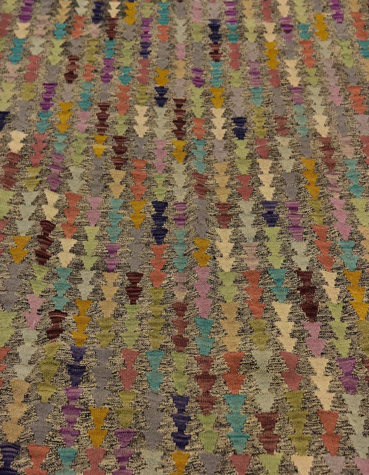 Detail image of  6' 10 x 9' 6  Hand Woven Kilim Modern Wool Rug