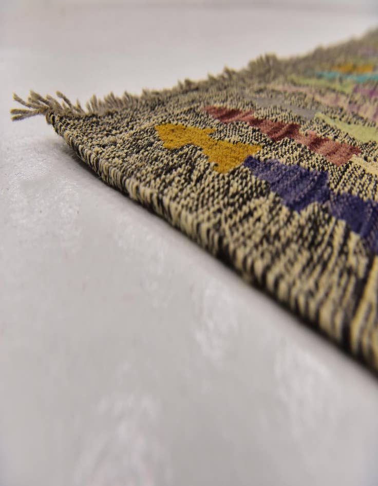 Detail image of  6' 10 x 9' 6  Hand Woven Kilim Modern Wool Rug