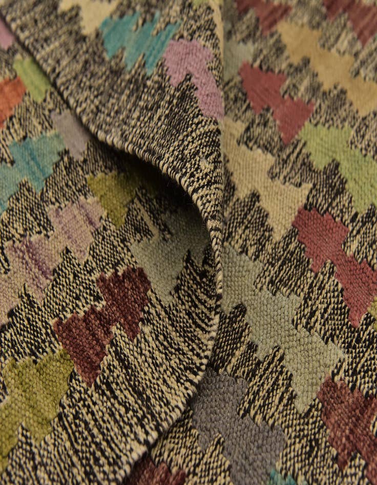 Detail image of  6' 10 x 9' 6  Hand Woven Kilim Modern Wool Rug