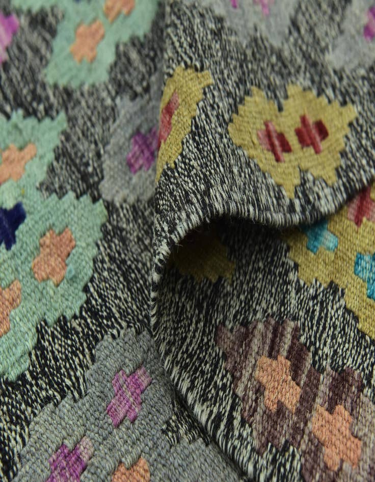 Detail image of  10' 4 x 13'  Hand Woven Kilim Modern Wool Rug