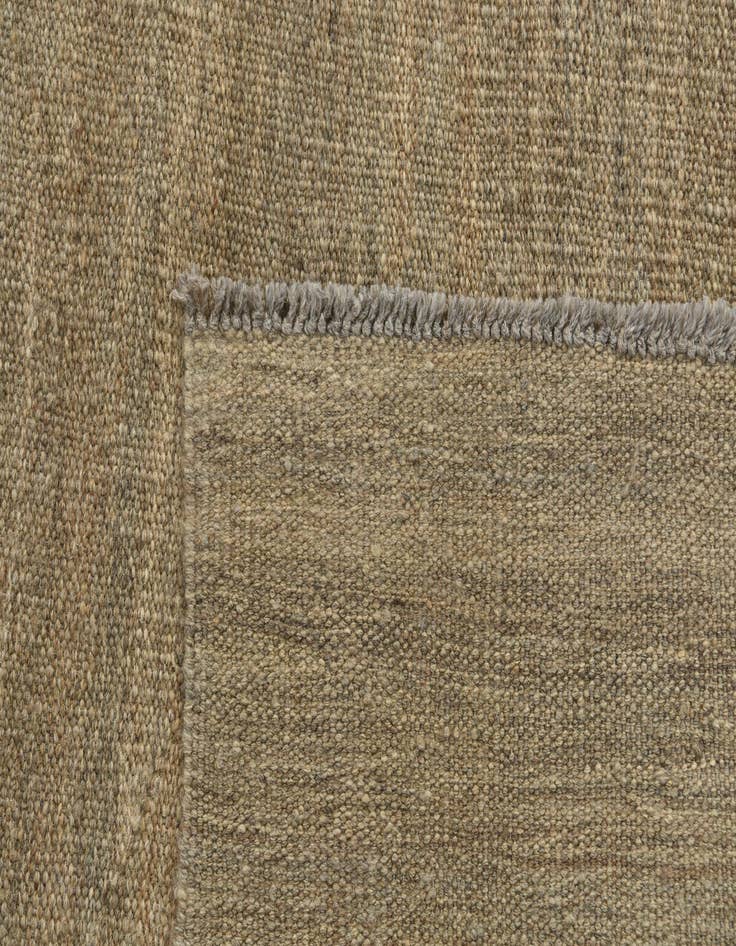 Detail image of  5' 4 x 7' 8  Hand Woven Kilim Modern Wool Rug