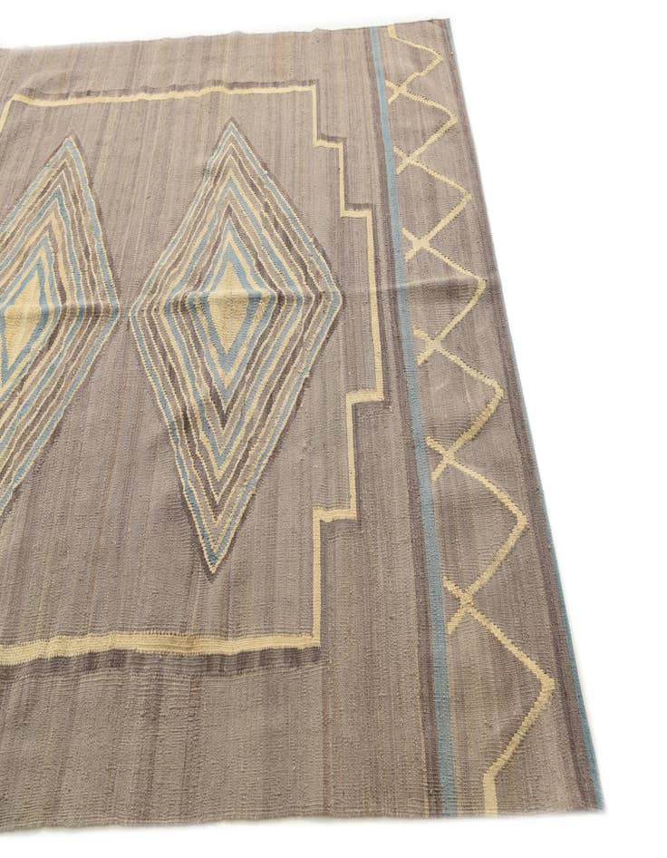 Detail image of  5' 6 x 7' 6  Hand Woven Kilim Modern Wool Rug
