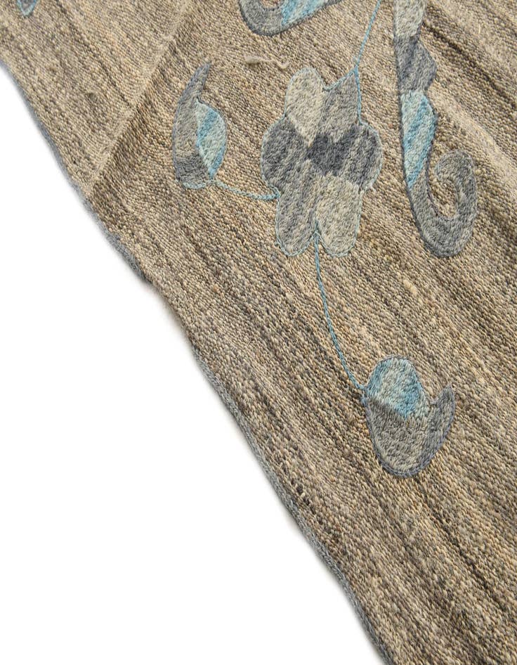 Detail image of  6' 7 x 8' 11  Hand Woven Kilim Modern Wool Rug